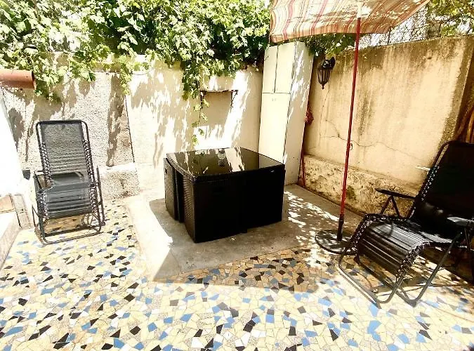 Charmant T2 en Rez-de-jardin terrasse + parking