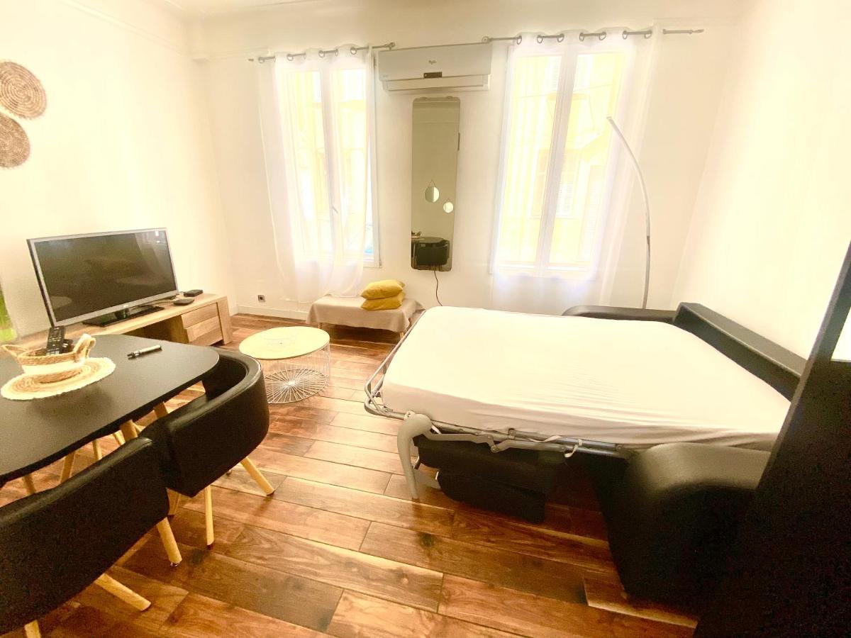 T2 En Rez-de-jardin Terrasse + Parking Appartement *